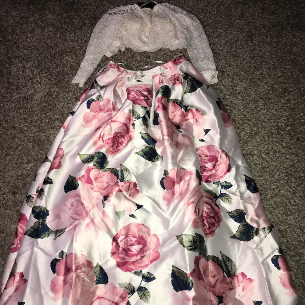 Teeze Me beautiful two piece maxi dress